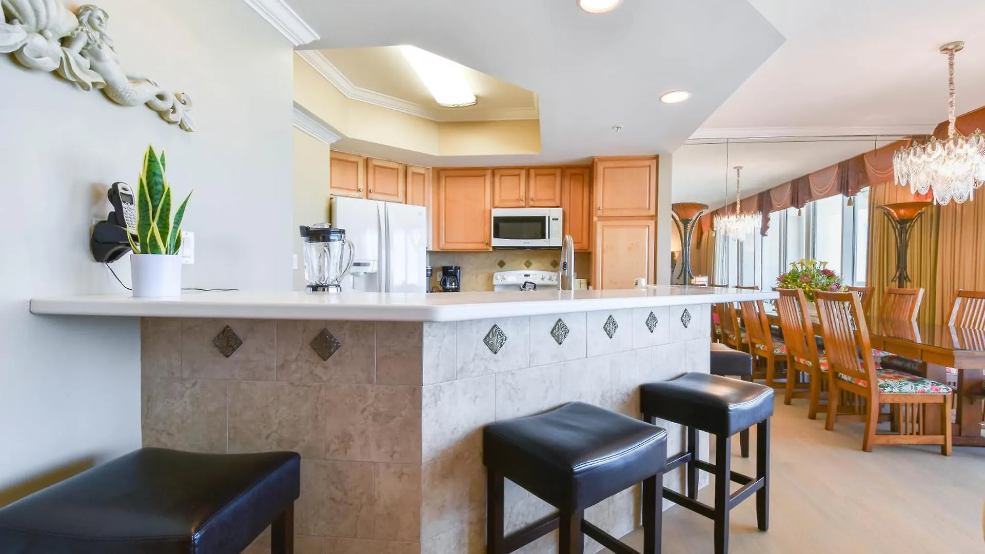 Silver Beach Towers E704 Destin Apartment